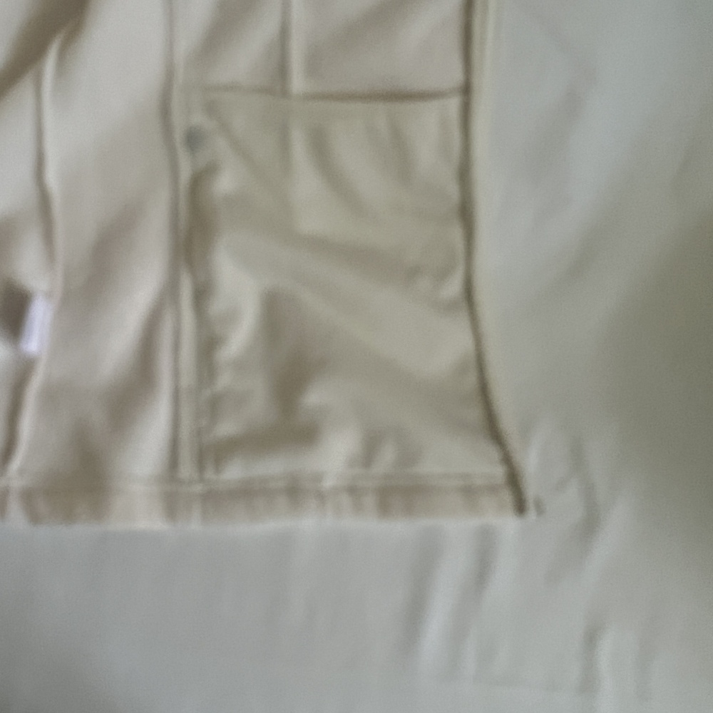 Eddie Bauer Vest Large White Sleeveless Outdoor Inside Pockets Cozy Active - Picture 5 of 8